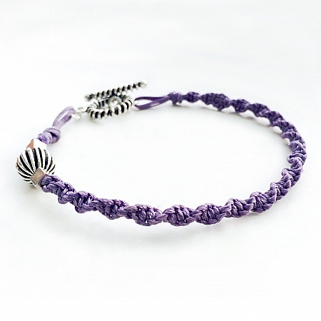 Knotting with Polyester Cord