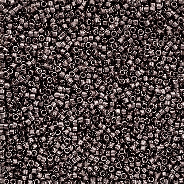 Toho Treasure 11 Galvanised Lt Lavender Seed Beads 7.8g