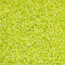 Toho Treasure 11 Trans. Rainbow Frosted Lime Green 7.8g